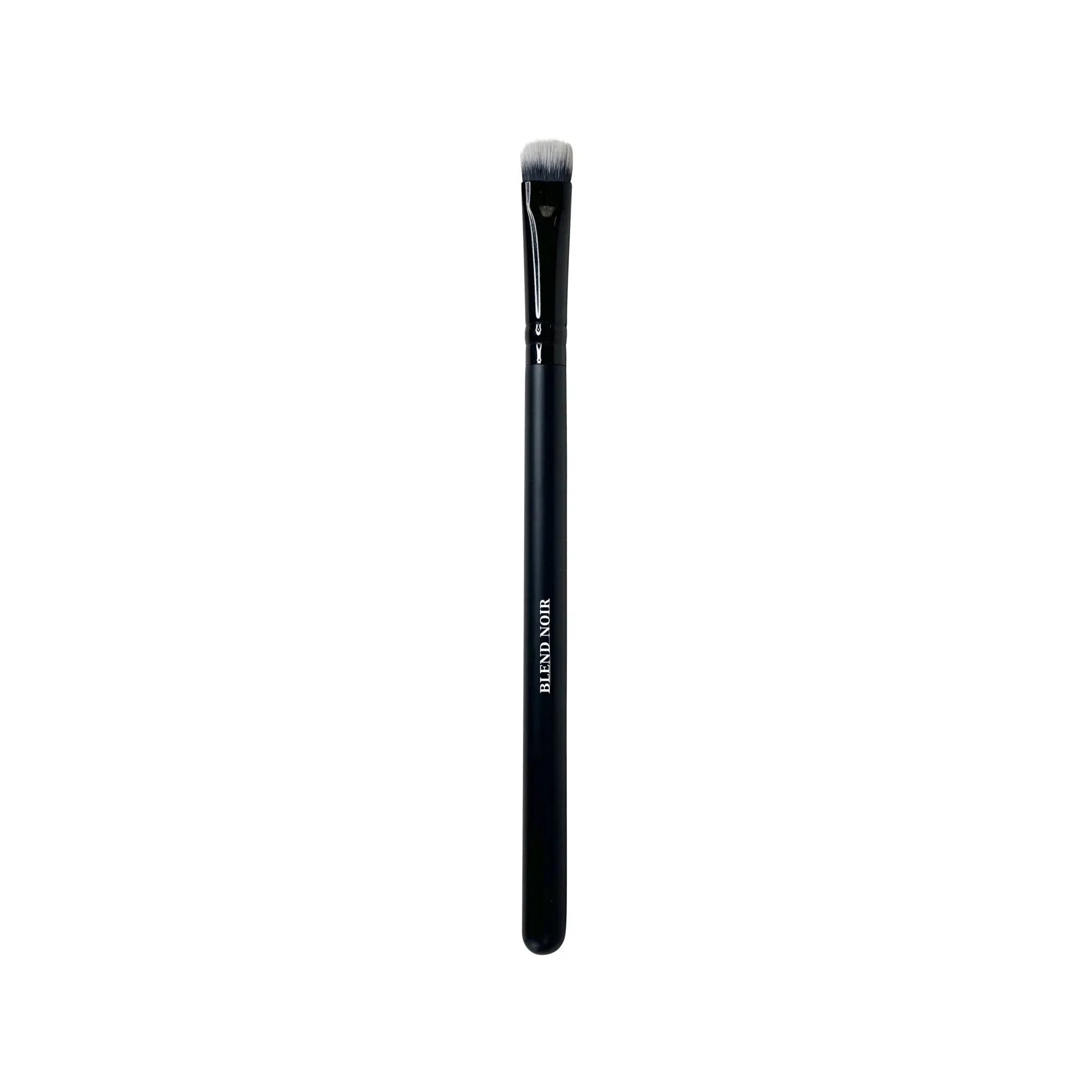 Packing Eye Brush.png